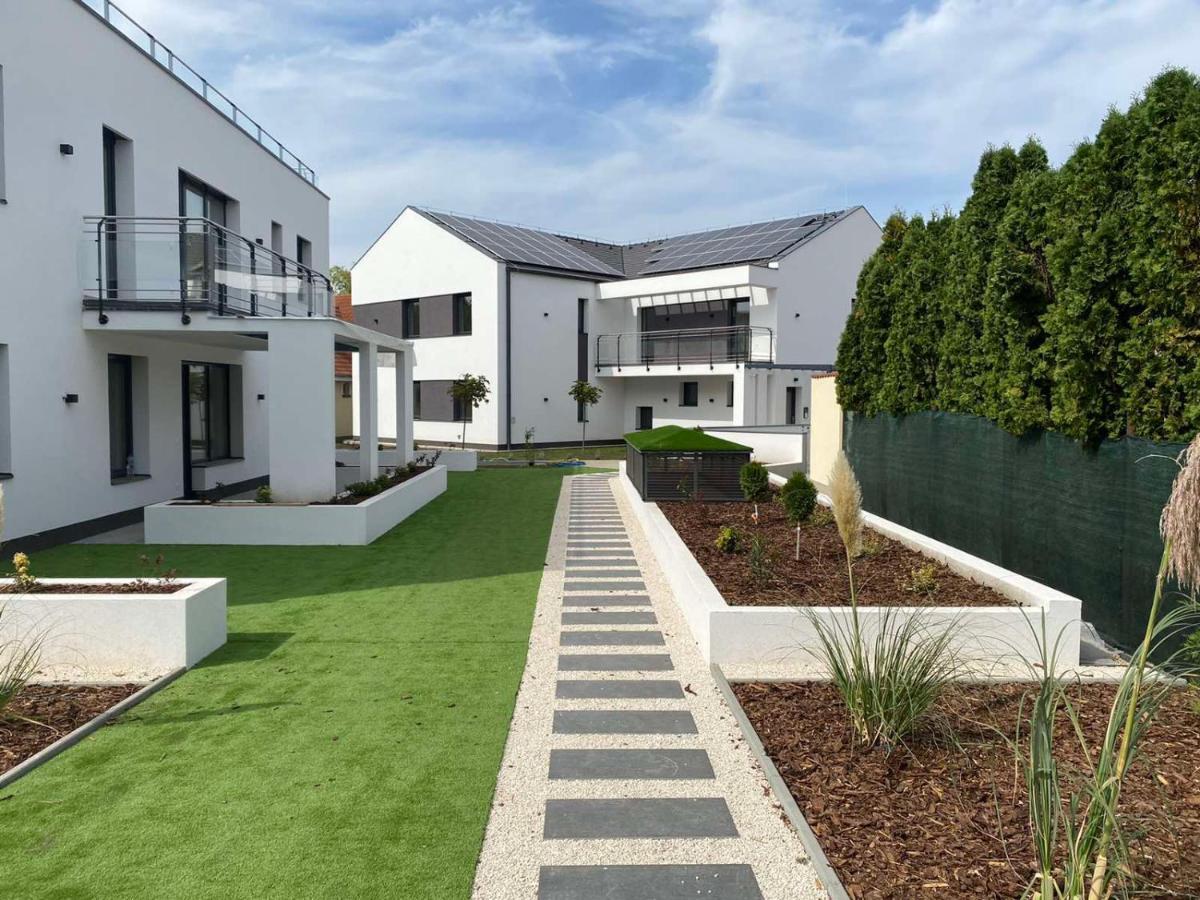 Oasis Apartman Hajdúszoboszló Exterior foto