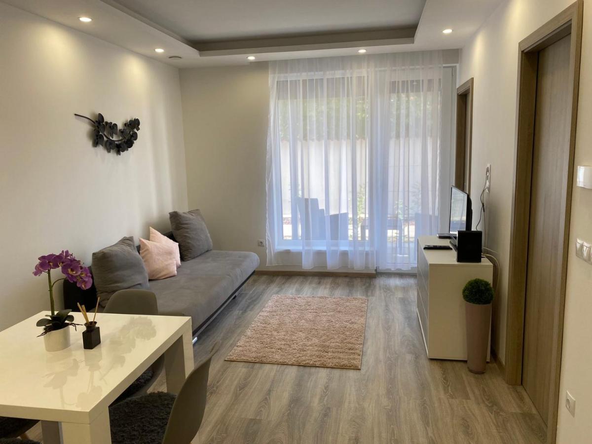 Oasis Apartman Hajdúszoboszló Exterior foto